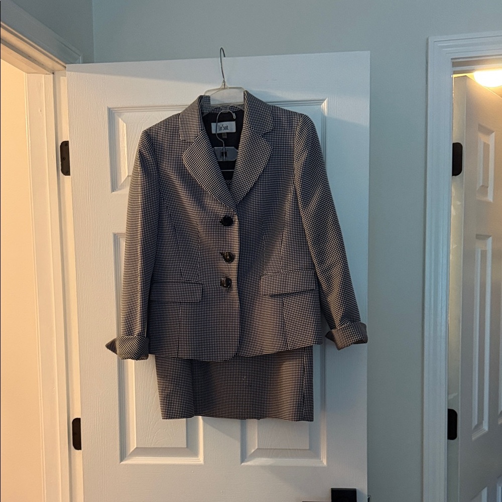 Le Suit Gray A-Line Skirt